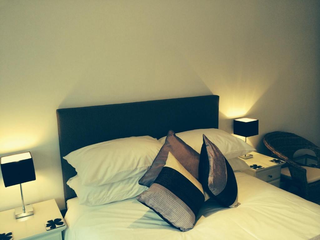 2 The Rocklands Birkenhead Quarto foto
